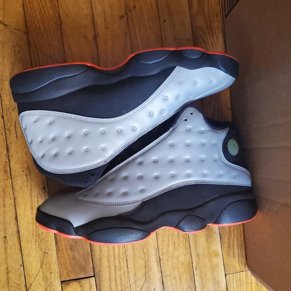 Air Jordan 13 Retro 'Reflective Silver' - Picture 7 of 12
